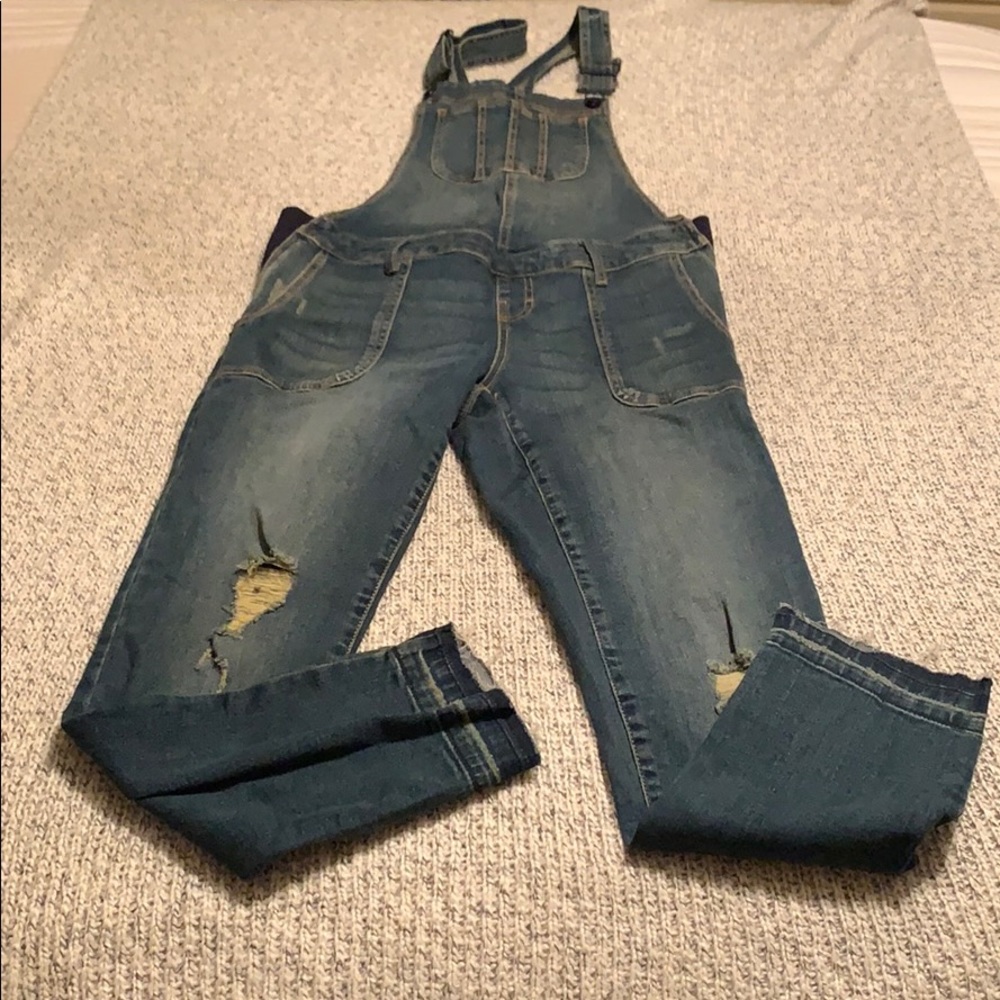 Maternity overalls